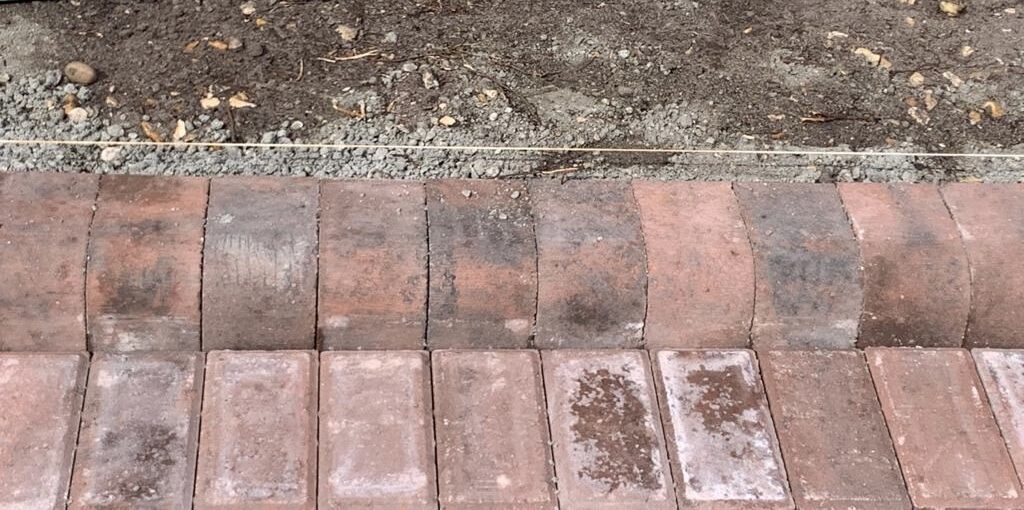 Driveway edging kerbs and pavers project completed by White & Sons in Dorset & Hampshire (3)